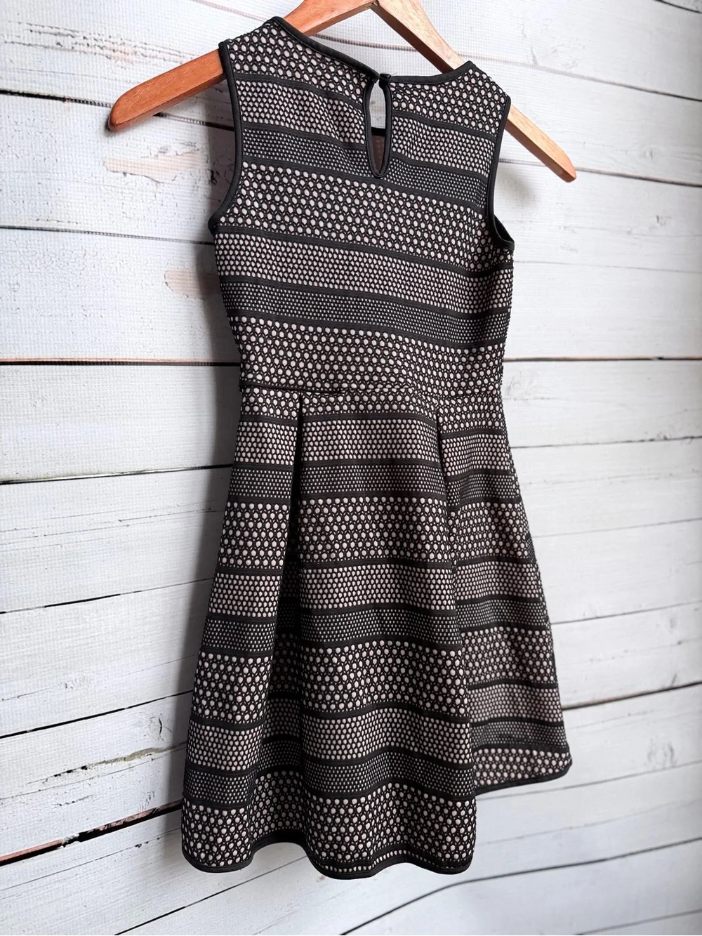 Monteau Black & White Sleeveless Fit and Flare Party Dress